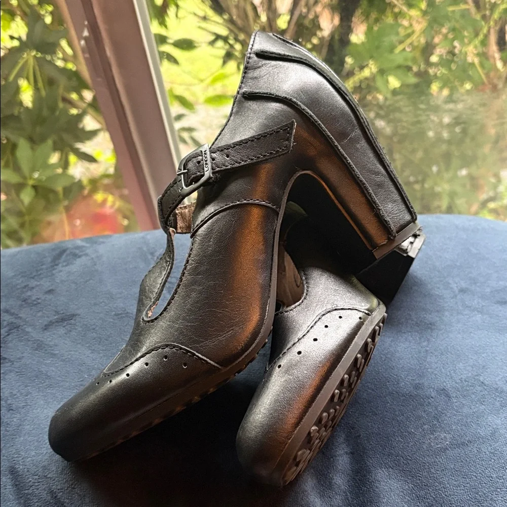 Fly London Acer138 Pumps - Picture 7 of 11